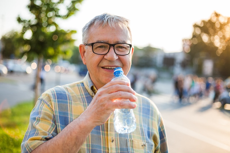 staying hydrated to age well; seanior health